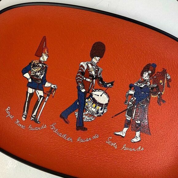 Vintage Chianti Royal Guards Serving Trays – Set of 4 MCM Barware & Wall Decor - Picture 1 of 10